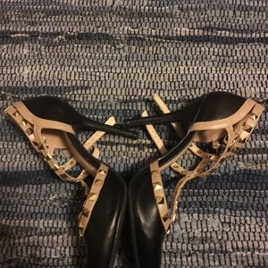 Valentino style shoes